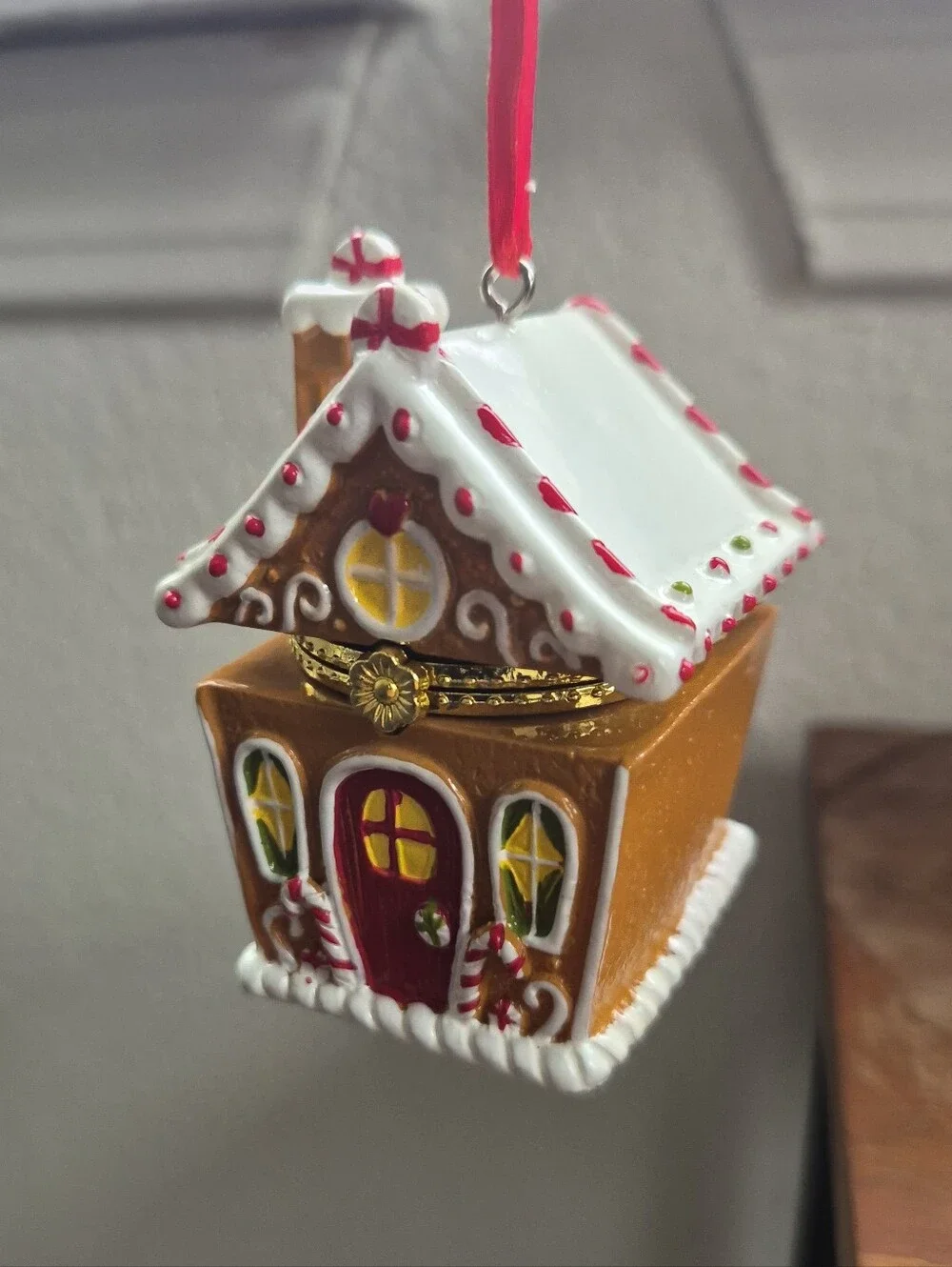 Gingerbreadhouse Trinket Box Ornament